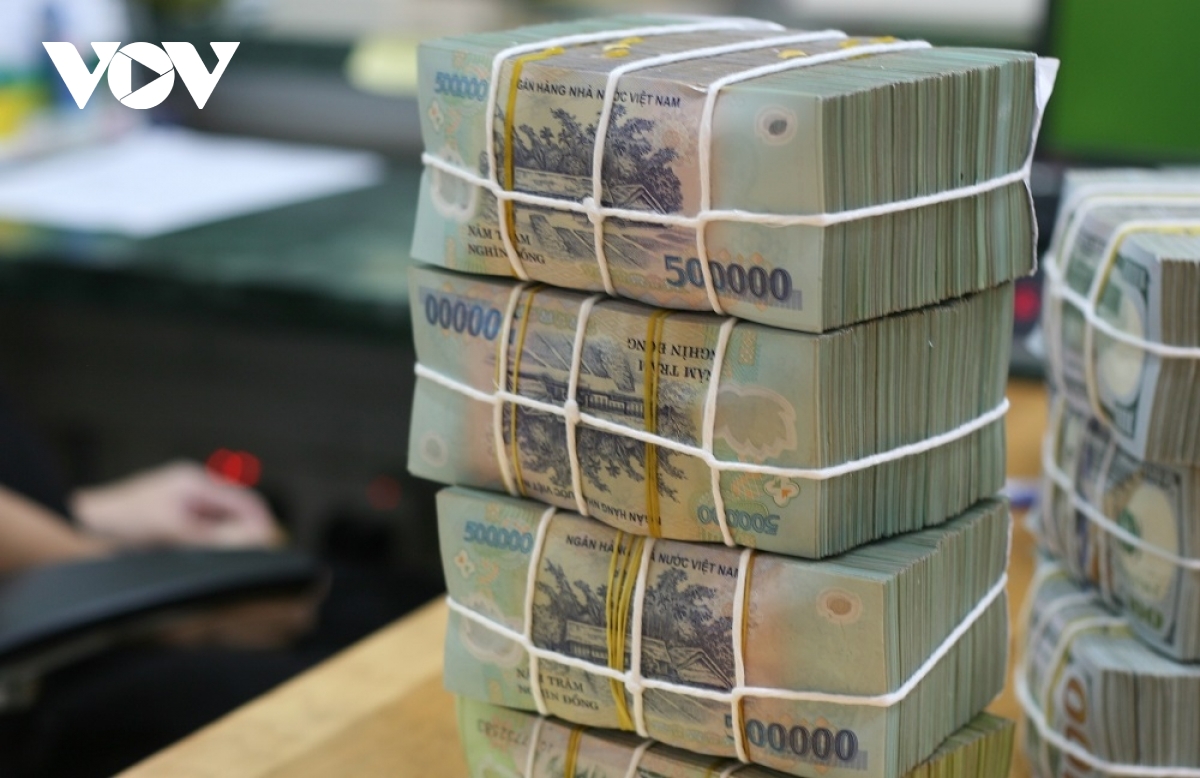 Stock market capitalization hits more than VND6 trillion